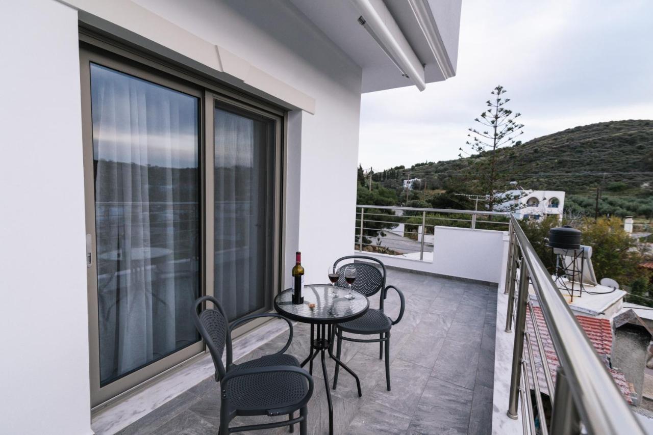 Lychnos Apartments 卡米拉日 外观 照片